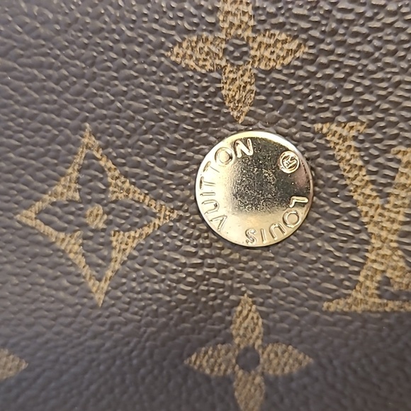 Authentic LOUIS VUITTON Navaiglio - Picture 17 of 17